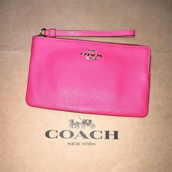 COACH Large Corner Zip Wristlet & Phone Wallet in Pink w Gold Hardware AUTHENTIC - Picture 9 of 11